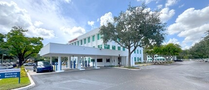 8895 N Military Trl, Palm Beach Gardens, FL for lease Building Photo- Image 1 of 4