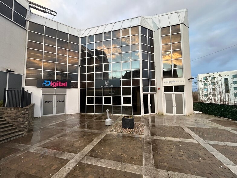 13 Keith St, Hamilton for lease - Building Photo - Image 3 of 5