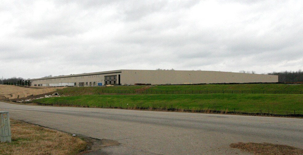 366 Stateline Rd E, Southaven, MS à louer - Photo du bâtiment - Image 2 de 13