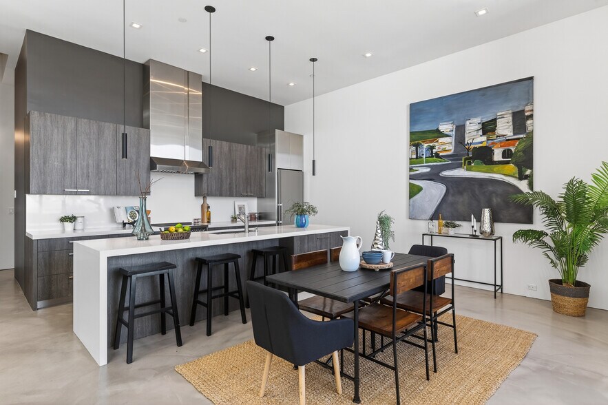 811 Folger Ave, Berkeley, CA à vendre - Photo du bâtiment - Image 2 de 6
