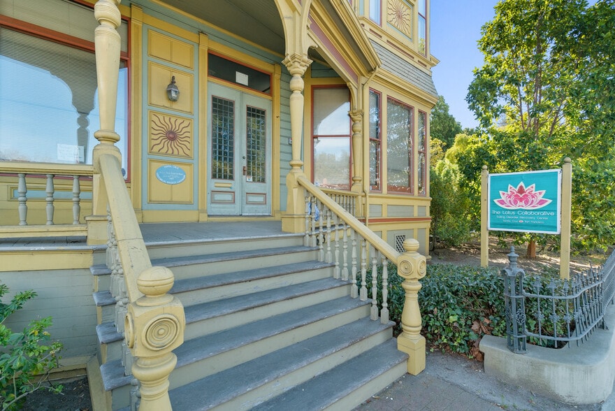 603 Mission St, Santa Cruz, CA for sale - Building Photo - Image 2 of 82