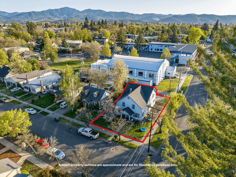 404 S Grape St, Medford, OR à vendre - Photo du bâtiment - Image 2 de 66