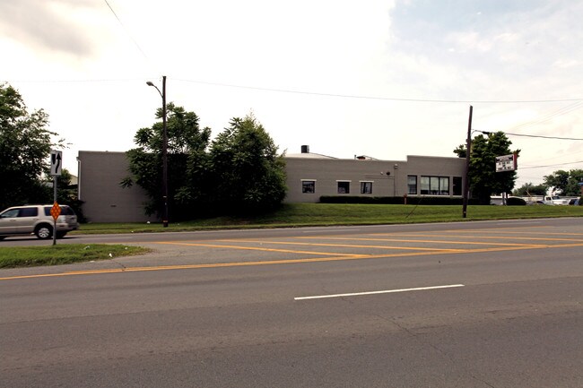Plus de détails pour 701 Murfreesboro Rd, Nashville, TN - Bureau à louer
