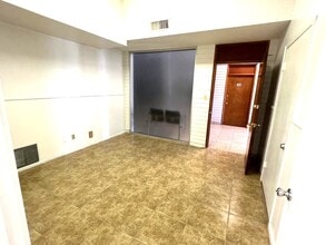 5008 W Glendale Ave, Glendale, AZ for lease Interior Photo- Image 1 of 1