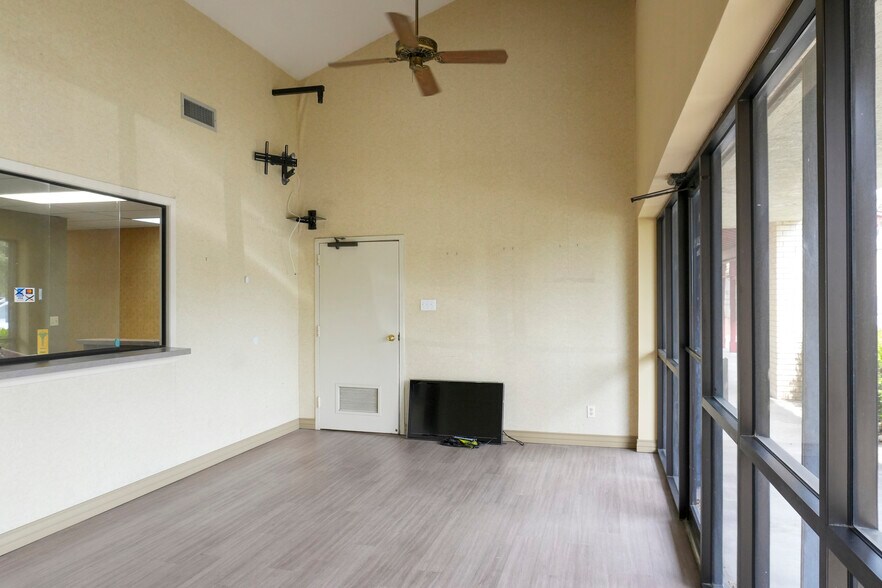 2201 Cleo St, Corpus Christi, TX à vendre - Photo intérieure - Image 3 de 10