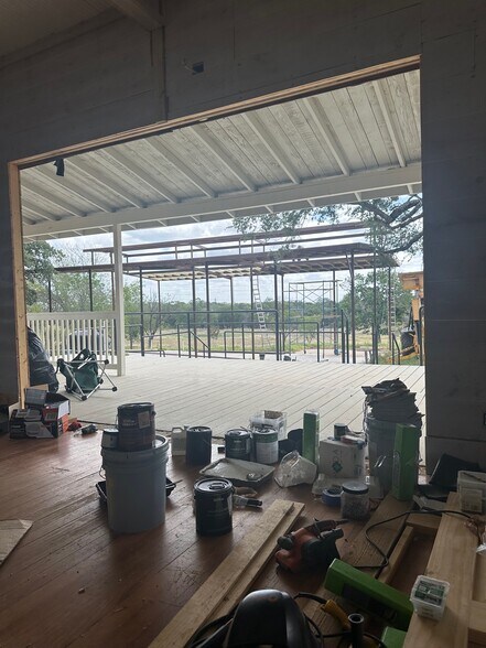 9900 E State Highway 71, Spicewood, TX à louer - Photo du bâtiment - Image 3 de 9