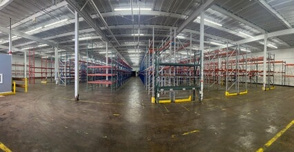 2201 Green Ln, Levittown, PA for lease Interior Photo- Image 2 of 7