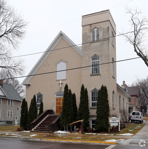 1103 Jenifer St, Madison, WI for sale - Building Photo - Image 1 of 1