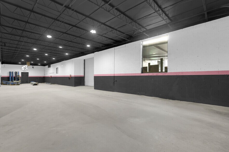 4725 E 10th Ave, Hialeah, FL à louer - Photo du bâtiment - Image 2 de 24