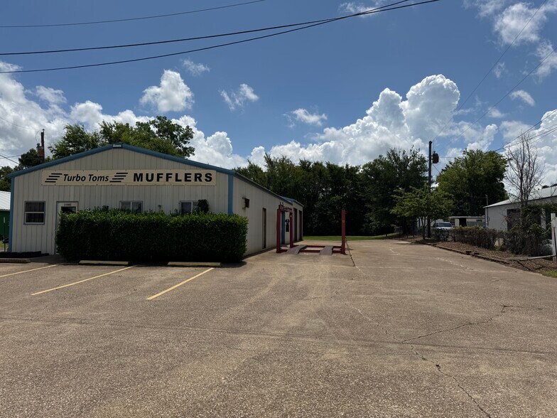 15083 Highway 155 S, Tyler, TX à vendre - Photo du bâtiment - Image 2 de 36