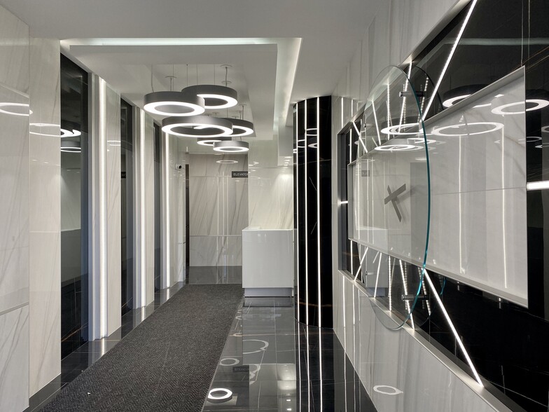 1523 Voorhies Ave, Brooklyn, NY for lease - Lobby - Image 2 of 5