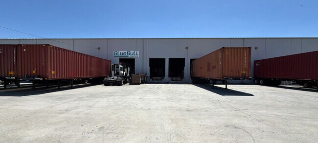 Plus de détails pour 6051 Maywood Ave, Huntington Park, CA - Industriel à louer