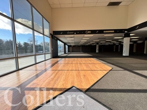 4316 W Overland Rd, Boise, ID for lease Interior Photo- Image 2 of 10