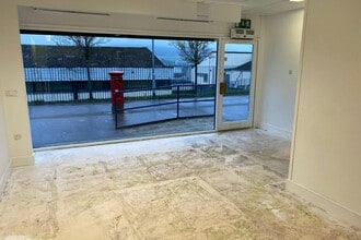 1-5 Ladyton Shopping Centre, Alexandria for lease Interior Photo- Image 2 of 6