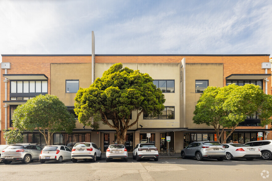 134-136 Cambridge St, Collingwood for sale - Building Photo - Image 2 of 6