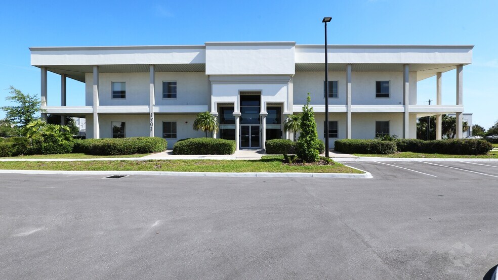 1701 Biotech Way, Sarasota, FL à vendre - ProVideo LoopNet - Image 2 de 37
