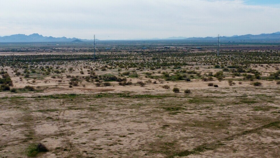 S Mammoth dr, Casa Grande, AZ à vendre - Photo du bâtiment - Image 2 de 26