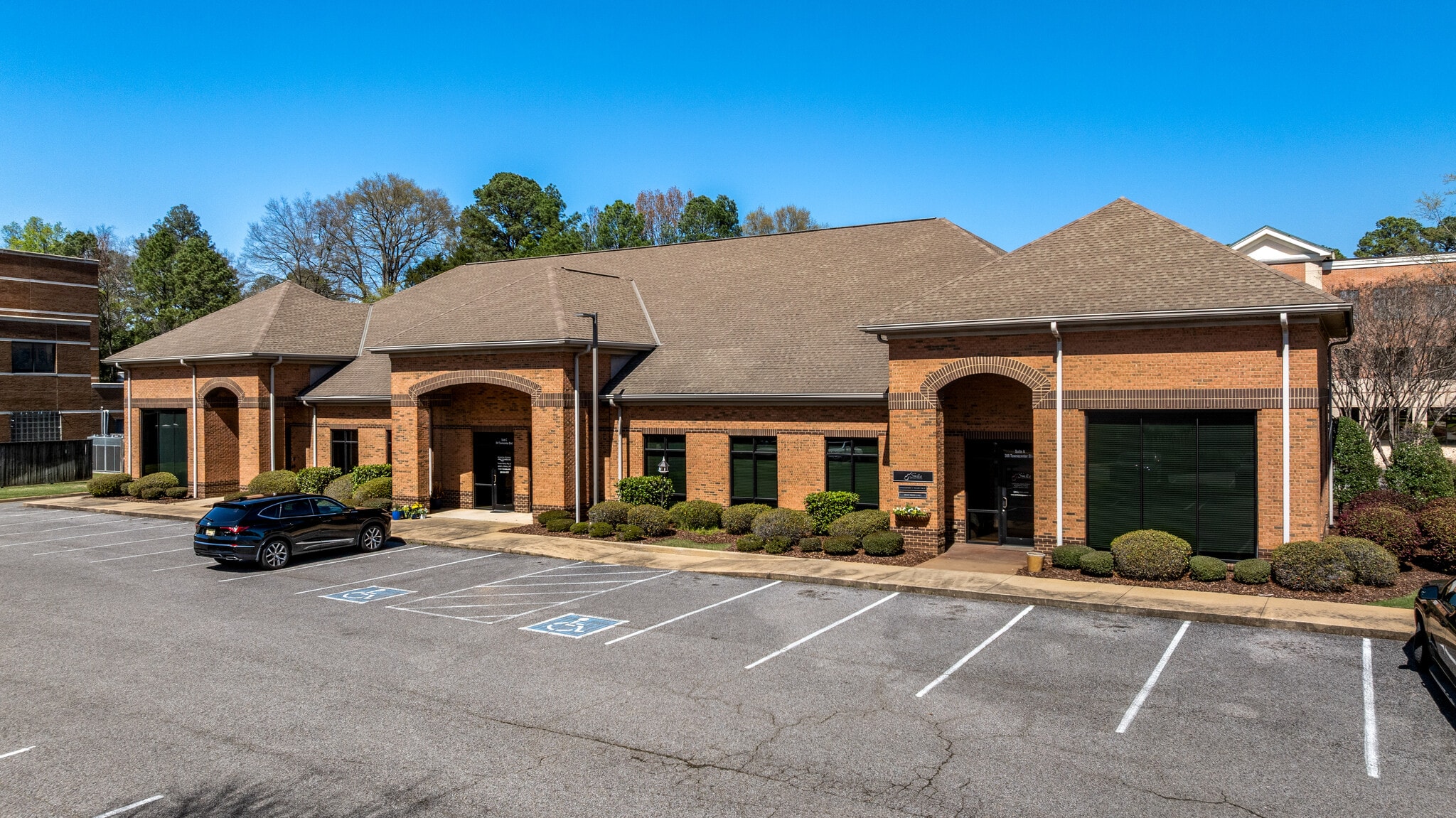 300 Towncenter Blvd, Tuscaloosa, AL for lease Building Photo- Image 1 of 6