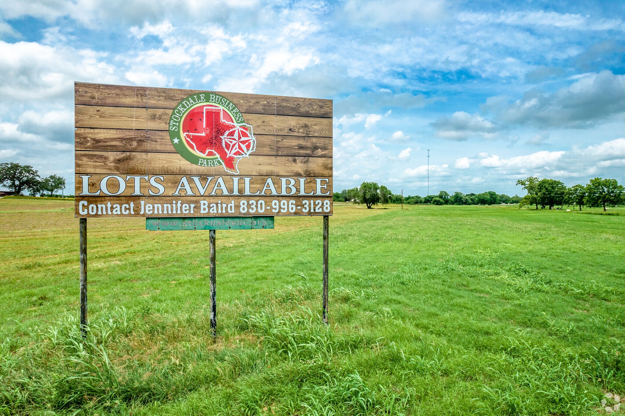 195 Business Park Ave, Stockdale, TX à vendre Photo du bâtiment- Image 1 de 31