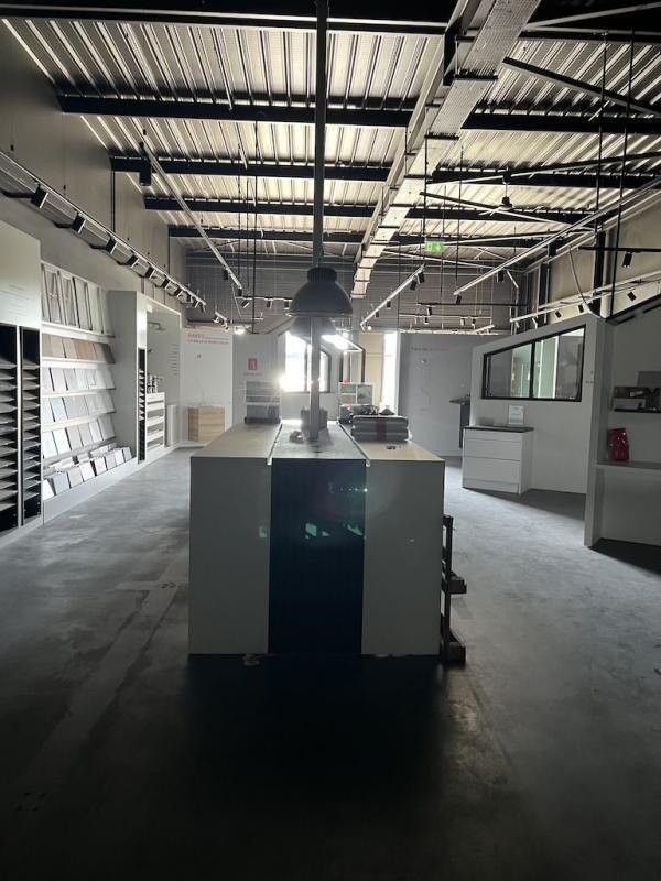 Flex in Biganos for lease Building Photo- Image 1 of 9