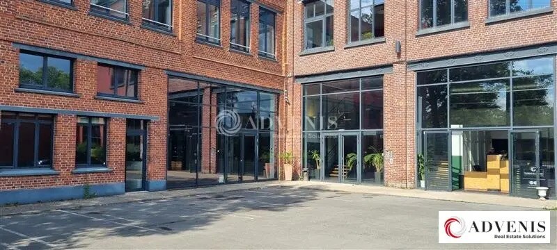 Retail in Roubaix for lease Building Photo- Image 1 of 8