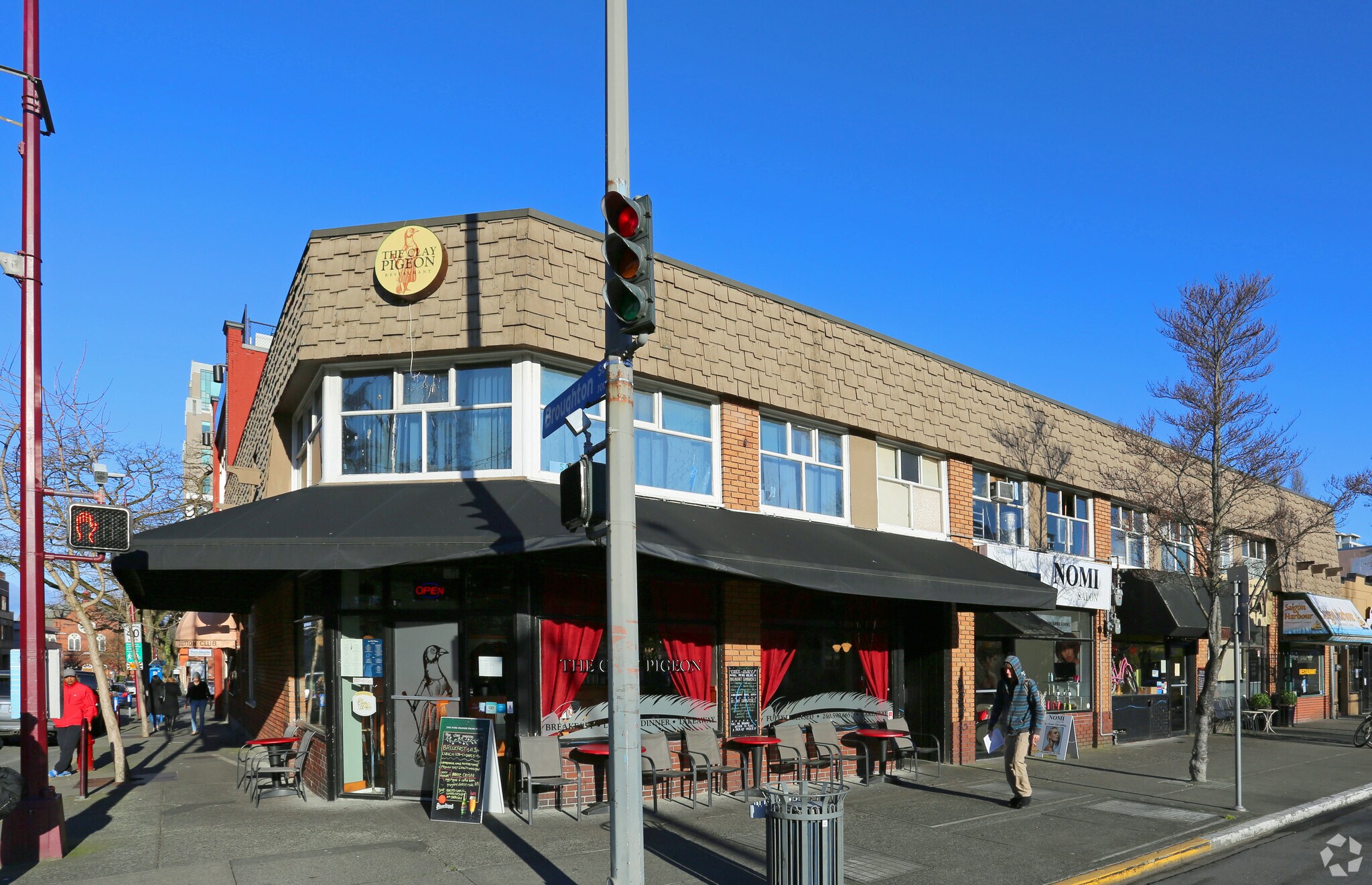 1012 Douglas St, Victoria, BC à louer Photo du bâtiment- Image 1 de 4