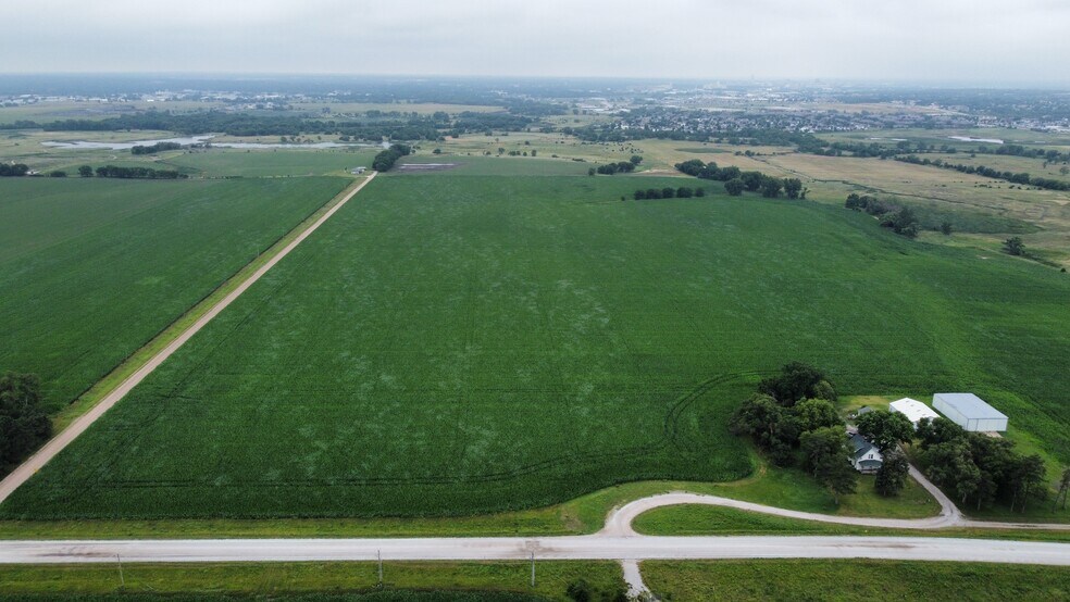 3801 Arbor Rd, Davey, NE for sale - Primary Photo - Image 1 of 7