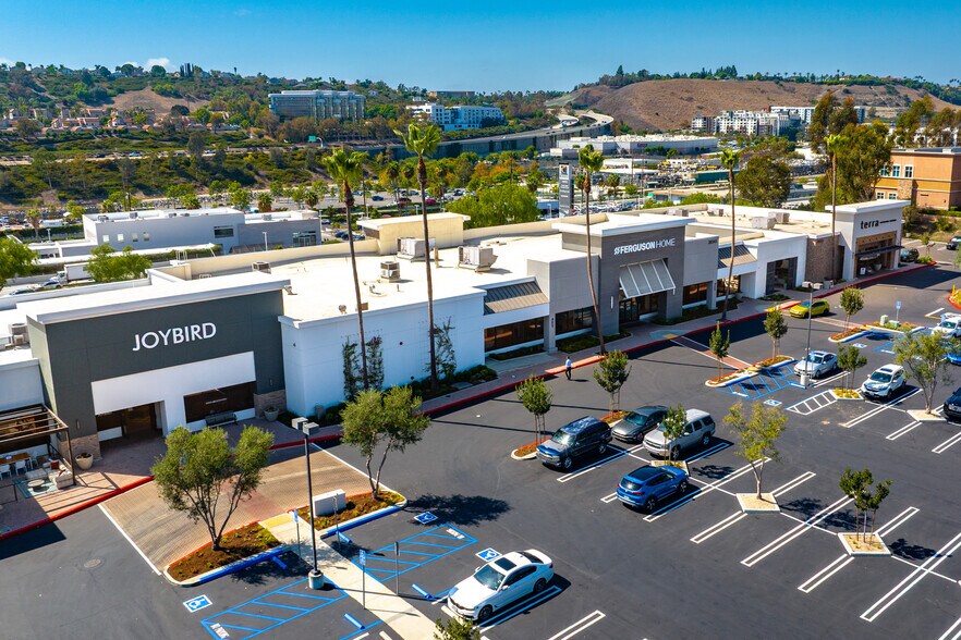 28311-28321 Marguerite Pky, Mission Viejo, CA à vendre - Photo du bâtiment - Image 2 de 9