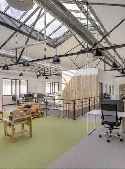 Bureau dans Ivry-sur-Seine à louer - Photo intérieure - Image 2 de 10