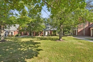 Plus de détails pour 176 Tamarack Cir, Skillman, NJ - Bureau à vendre