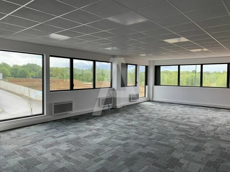 Flex in Plaisir for sale - Interior Photo - Image 1 of 3