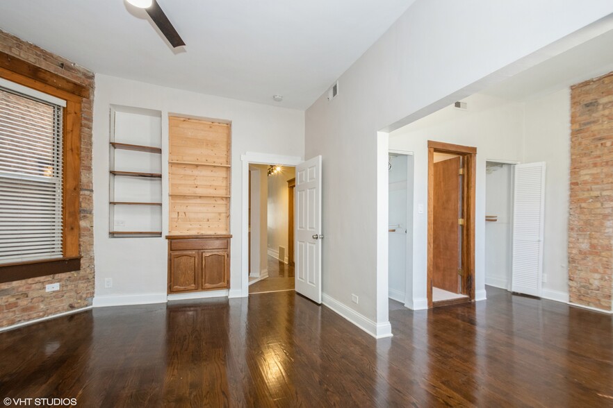 905 W Dakin St, Chicago, IL for sale - Building Photo - Image 3 of 18