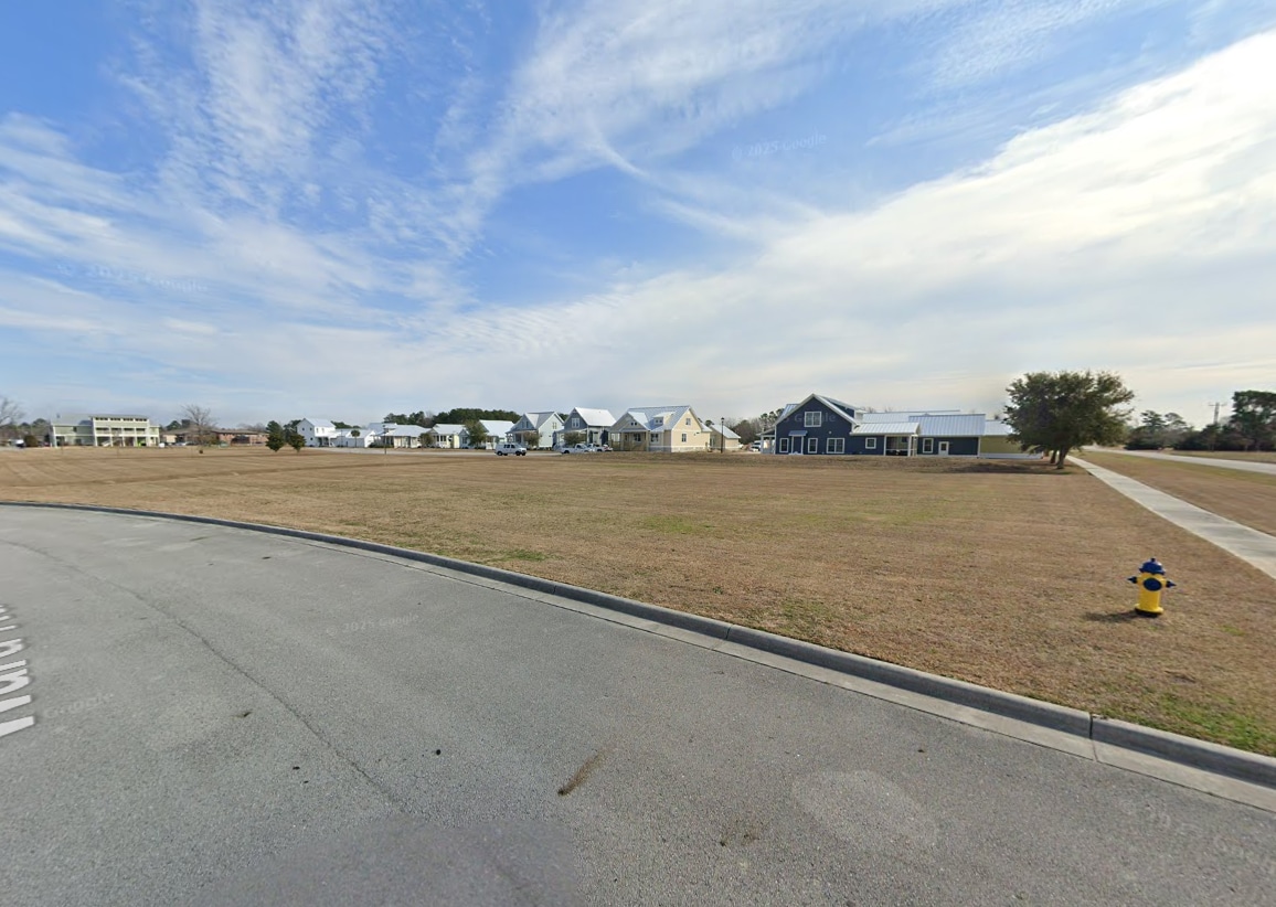 106 Ward Rd, Swansboro, NC for sale Primary Photo- Image 1 of 4