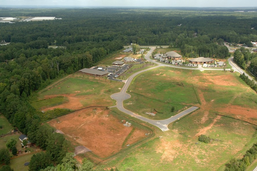 Oak Hill Blvd & Sullivan Rd, Newnan, GA for sale - Primary Photo - Image 1 of 1