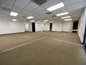 6601 NE 78th Ct, Portland, OR for lease Interior Photo- Image 2 of 3