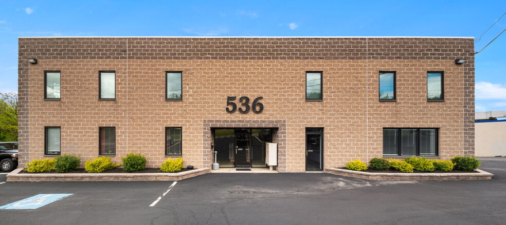 536 N Trooper Rd, Norristown, PA for lease - Building Photo - Image 1 of 12