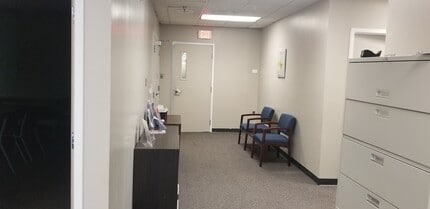 9301 Largo Dr W, Upper Marlboro, MD for lease Interior Photo- Image 2 of 10