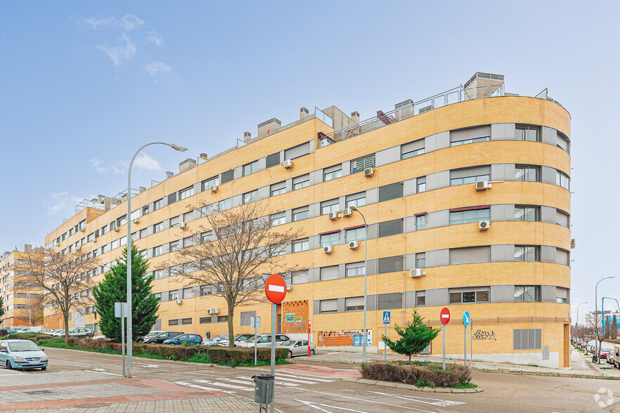 Calle Antonio Van de Pere, 77, Valdemoro, Madrid for sale - Primary Photo - Image 1 of 5