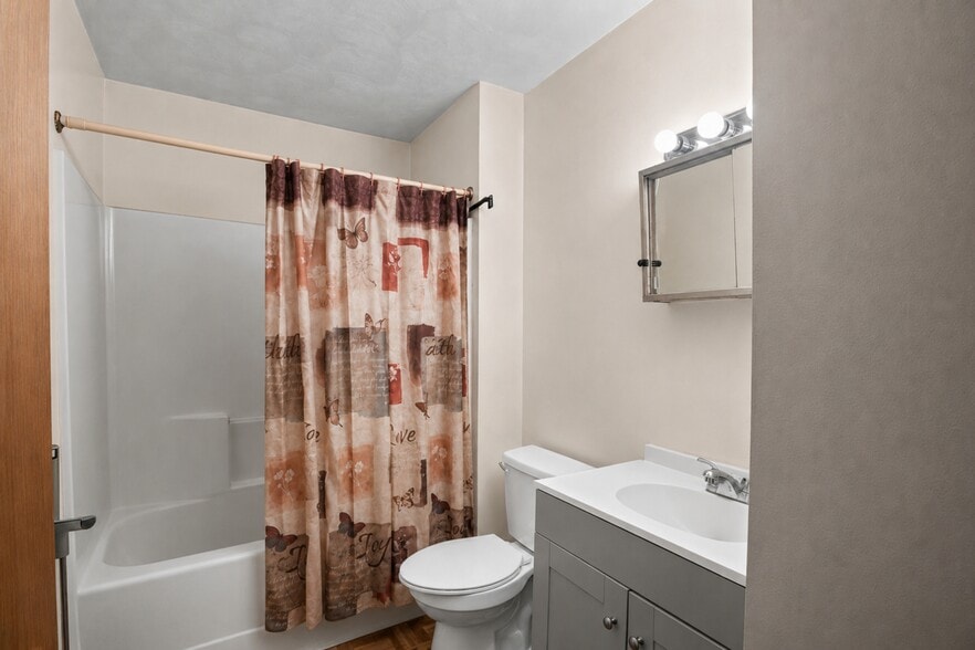 32 Broome St, Binghamton, NY for sale - Building Photo - Image 3 of 44