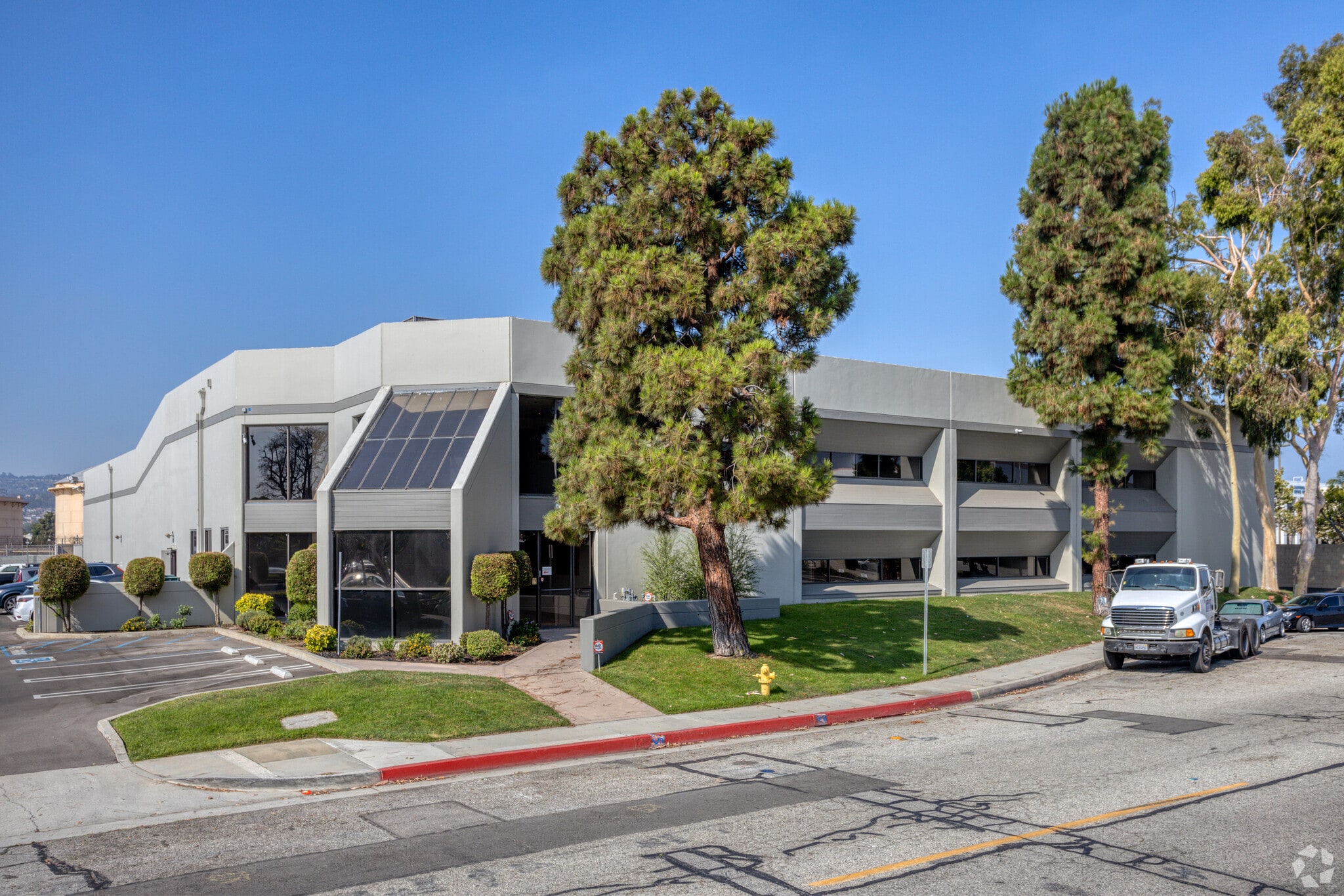 2580 W 237th St, Torrance, CA for sale Primary Photo- Image 1 of 15