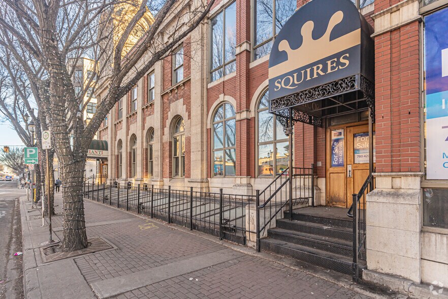 10505 82 Av NW, Edmonton, AB à louer - Photo du bâtiment - Image 2 de 5