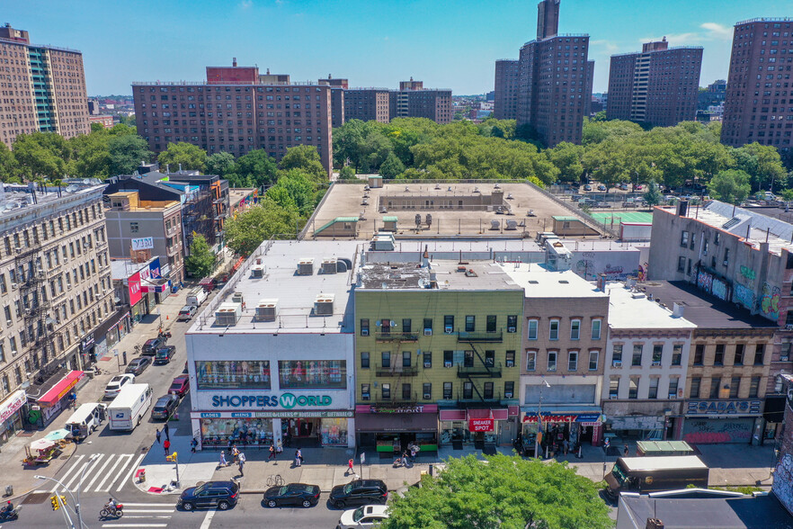 58 Graham Ave, Brooklyn, NY for sale - Building Photo - Image 1 of 1