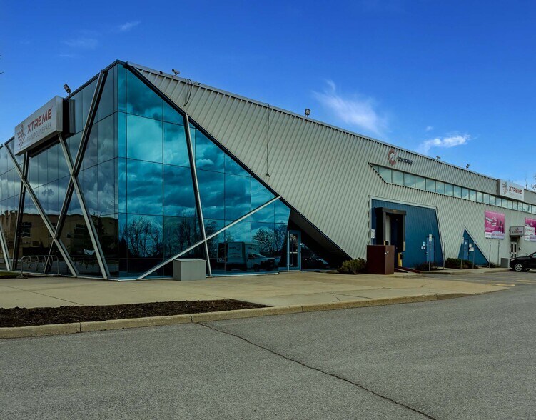 50 Frank Nighbor Pl, Ottawa, ON à louer - Photo du bâtiment - Image 2 de 8