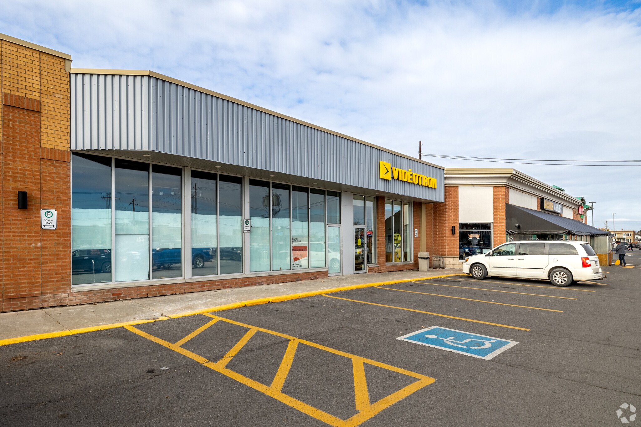 400 Boul Du Séminaire N, Saint-jean-sur-richelieu, QC à vendre Photo principale- Image 1 de 1