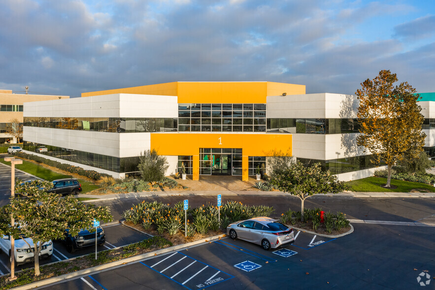 1 Corporate Park, Irvine, CA for sale - Primary Photo - Image 1 of 1