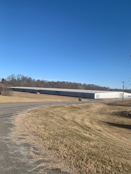 2725 North Jackson Highway, Glasgow, KY for sale - Building Photo - Image 1 of 2