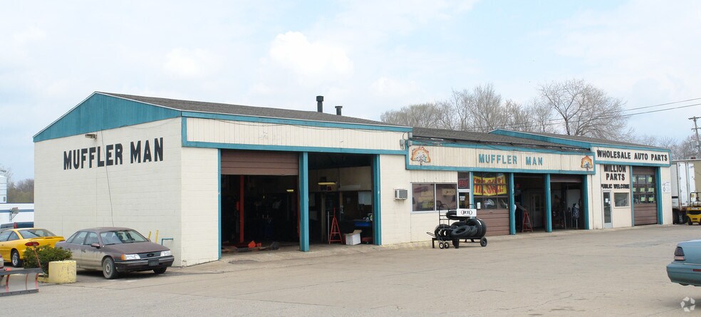 131 28th St SW, Grand Rapids, MI à vendre - Photo principale - Image 1 de 2