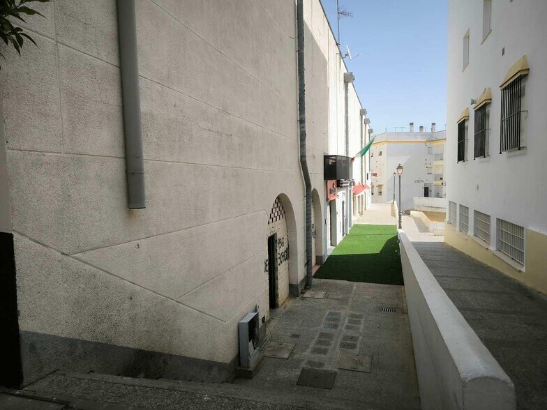 Retail in Arcos de la Frontera, Cádiz for sale - Building Photo - Image 3 of 11