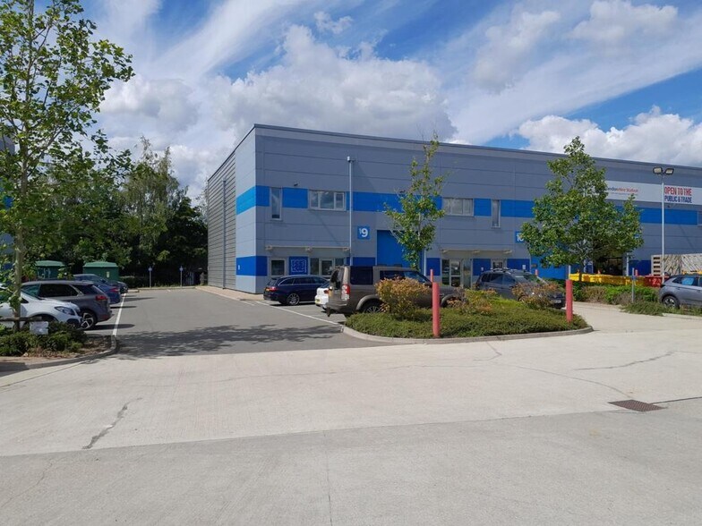 Unit 9 Hall Ave, Ashford à louer - Photo du bâtiment - Image 2 de 2