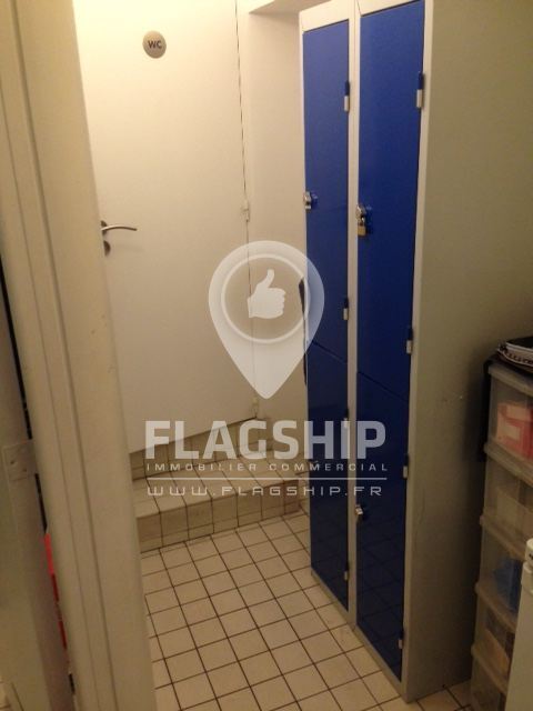 Retail in Paris for sale Interior Photo- Image 1 of 5